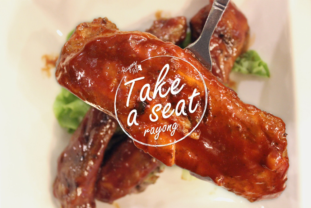 เสิร์ฟนุ่ม ชุ่มเข้าเนื้อ กับสเต็กจานเด็ดที่ Take a seat Rayong ร้านที่ไม่ได้มีดีแค่ Steak