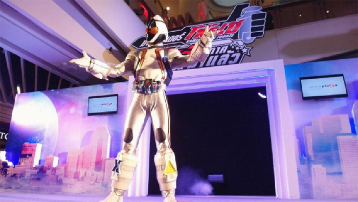 masked-rider-fourze-rayong3