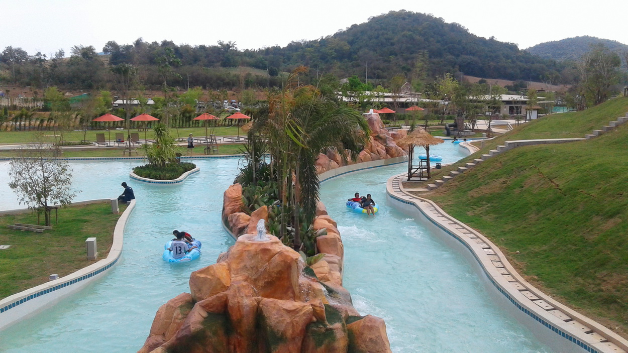 Lazy Wavy River