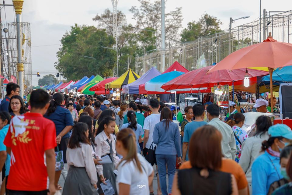 ตลาดนัดชุมชน (ถนนคนเดิน) บ้านฉาง